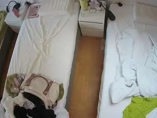 Camsoda Private Sex Chat of voyeurcam-julmodels-bed-5
