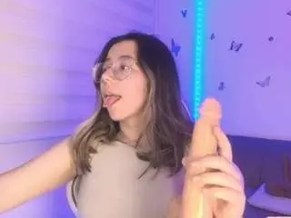 Camsoda Free Porn Cam of sweettvera