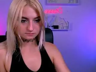 Camsoda Sex Chat of blondie-melisa