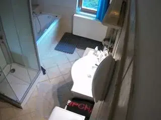 Camsoda Live Sex of voyeurcam-julmodels-bath-2nd-2