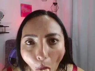 Camsoda Sex Cam of emmi-cam