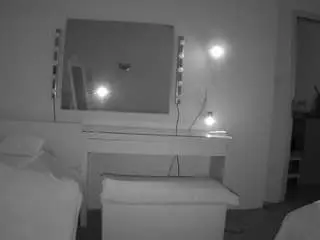 Camsoda Best Webcam of voyeurcam-julmodels-living-6