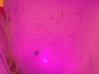Camsoda Live Sex Cam of voyeurcam-casa-salsa-bathroom-11