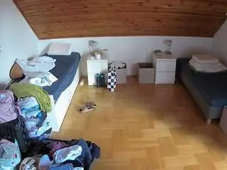 Camsoda Live Porn of voyeurcam-julmodels-greybed-3