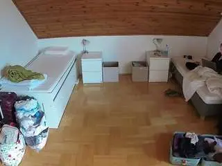 Camsoda Adult Webcam of voyeurcam-julmodels-greybed-3