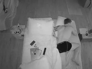 Camsoda Free Live Porn of voyeurcam-celticiron-01