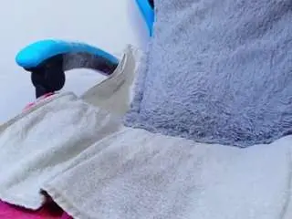 Camsoda Free Porn Cam of klylls-squirt