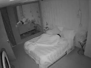 Camsoda Live Porn of voyeurcam-casa-salsa-bedroom-2