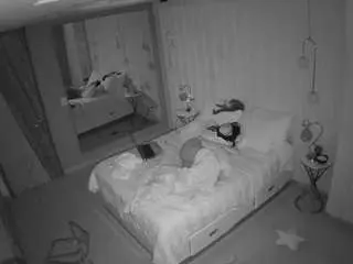 Camsoda Adult Video Chat of voyeurcam-casa-salsa-bedroom-2