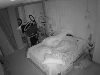 Camsoda Sex Chat of voyeurcam-casa-salsa-bedroom-2