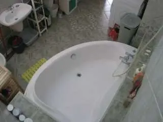 Camsoda Adult Webcam of voyeurcam-julmodels-bath-1st-1