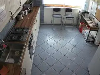 Camsoda Free Porn Cam of voyeurcam-julmodels-kitchen-2
