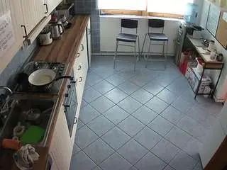 Camsoda Adult Webcams of voyeurcam-julmodels-kitchen-2