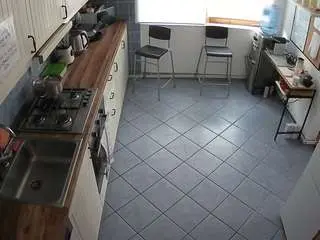 Camsoda Free Porn Cam of voyeurcam-julmodels-kitchen-2