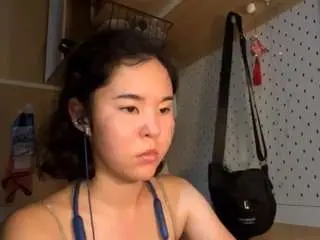 Camsoda Sex Cam of genniewaltemeyer