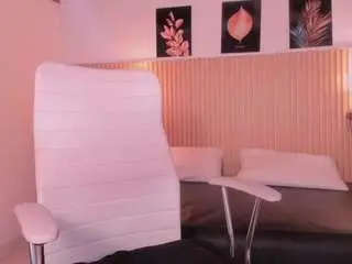 Camsoda Free Porn Cam of cloe-adams