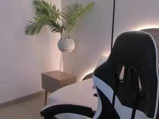 Camsoda Free Live Porn of mia-slora