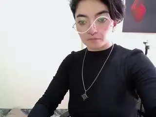 Camsoda Adult Video Chat of cameliasaenz