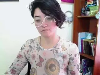 Camsoda Sex Cam of cameliasaenz