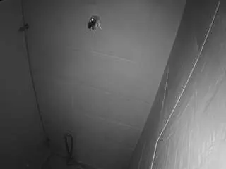 Camsoda Free Porn Cam of voyeurcam-jb-shower-1