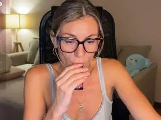 Camsoda Watch Live Sex Cams of aliceevan