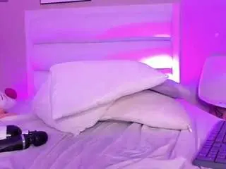 Camsoda Free Porn Cam of leahrouss