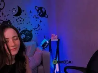 Camsoda Sex Chat of caroline-honeyy1