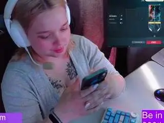 Camsoda Watch Live Sex Cams of sofiaadams