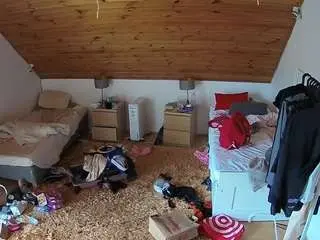 Camsoda Live Sex of voyeurcam-julmodels-whitebed-3