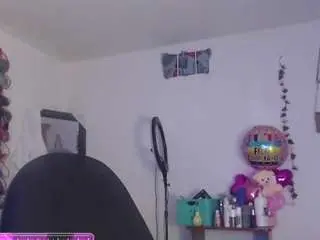 Camsoda Adult Video Chat of hilari18