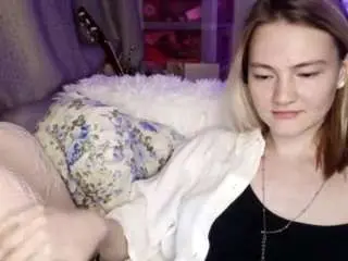 Camsoda Live Sex Cam of cherriequinalty
