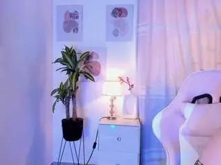 Camsoda Nude Webcam of bella-green