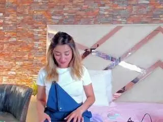 Camsoda Best Webcam of lucy-davies
