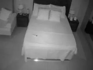 Camsoda Live Sex of voyeurcam-casa-salsa-bedroom-3