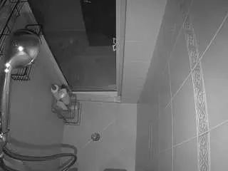 Camsoda Adult Video Chat of voyeurcam-baileybase-shower
