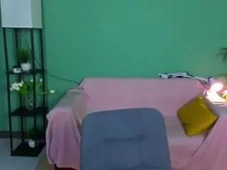Camsoda Nude Webcam of vikijinx1