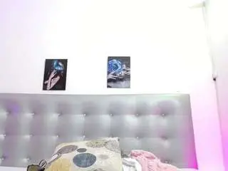 Camsoda Free Porn Cam of horny-juliette