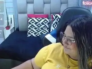 Camsoda Nude Webcam of evelinzaens
