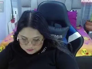Camsoda Sex Cam of evelinzaens