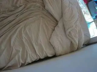 Camsoda Private Sex Chat of voyeurcam-julmodels-whitebed-4