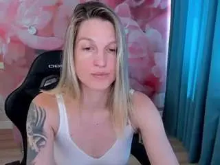 Camsoda Free Live Porn of emilywalkers