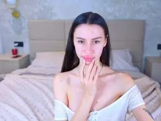 Camsoda Free Live Porn of snowwhiteee