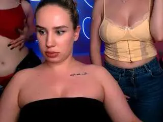 Camsoda Sex Chat of mira-muah