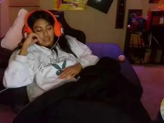 Camsoda Sex Cam of katinyellow