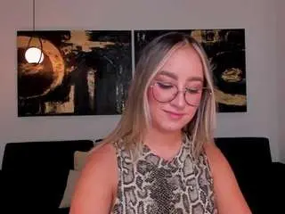 Camsoda Nude Webcam of novasinclairx