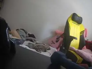 Camsoda Sex Cam of voyeurcam-sexy-little-ana-01