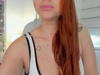 Camsoda Free Porn Cam of curvy-samantta