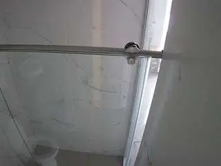 Camsoda Free Porn Cam of voyeurcam-casa-salsa-bathroom-9