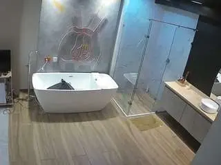 Camsoda Nude Webcam of voyeurcam-casa-salsa-bathroom-4