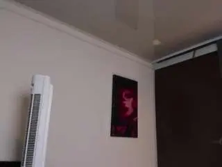 Camsoda Watch Live Sex Cams of emilyjhonsonn